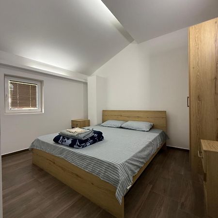 Restaurant & Apartments Lipa Peštani 외부 사진