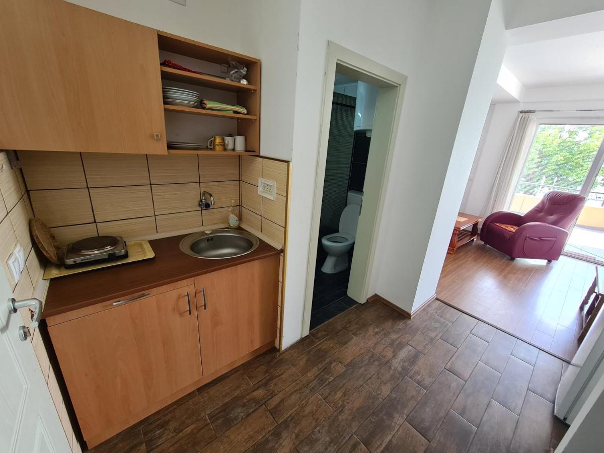Restaurant & Apartments Lipa Peštani 외부 사진