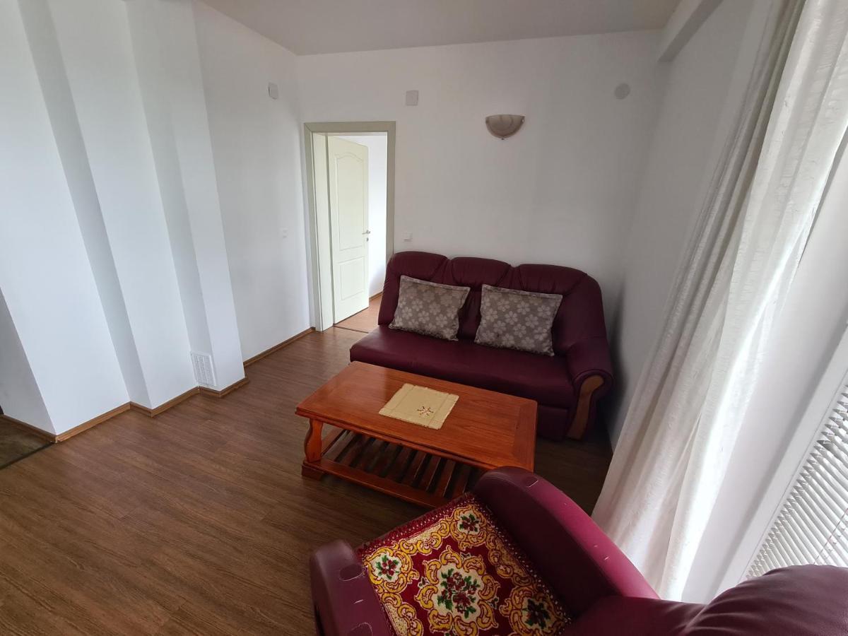 Restaurant & Apartments Lipa Peštani 외부 사진