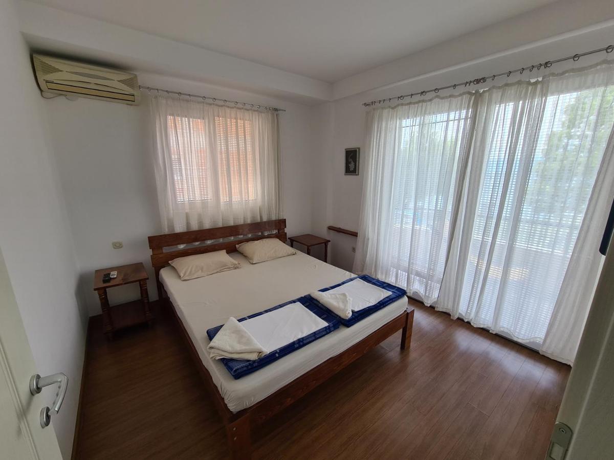 Restaurant & Apartments Lipa Peštani 외부 사진