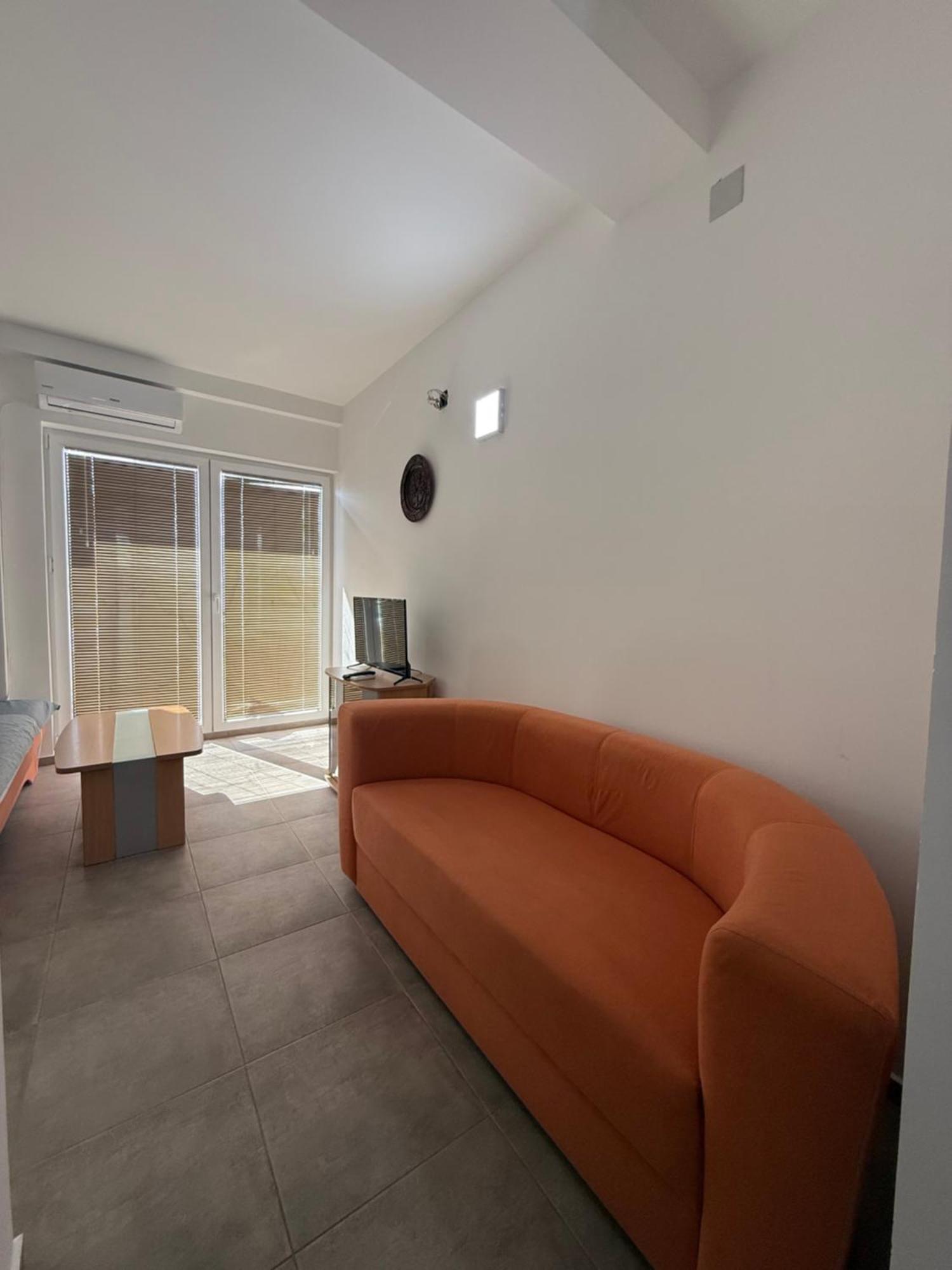 Restaurant & Apartments Lipa Peštani 외부 사진