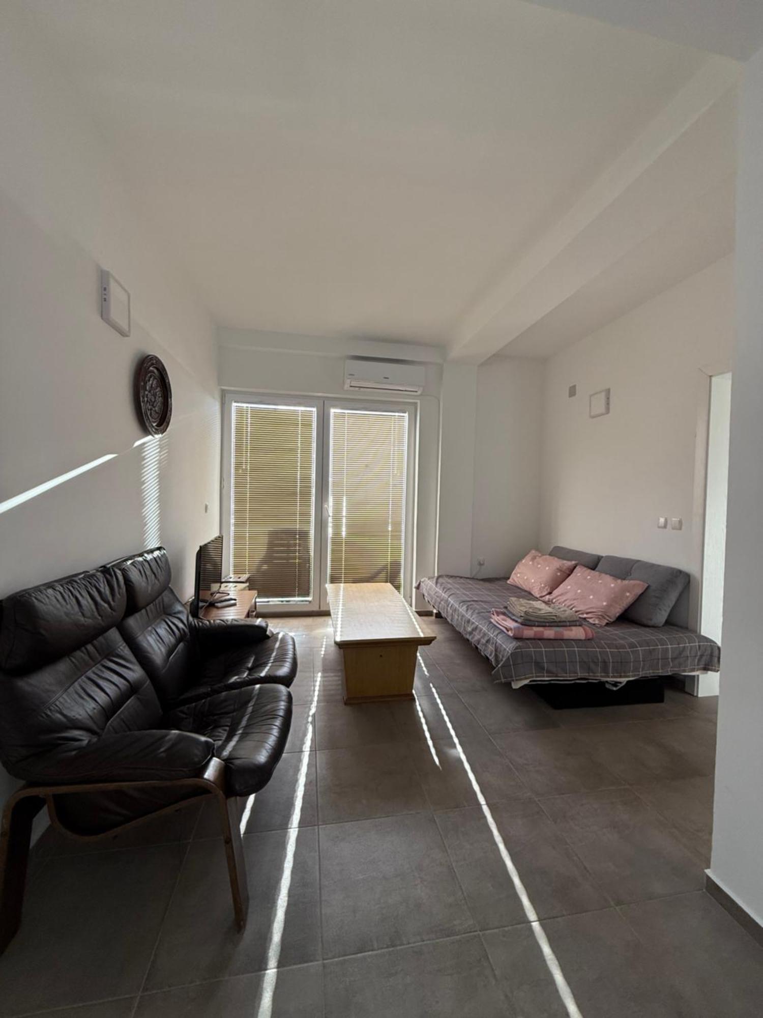 Restaurant & Apartments Lipa Peštani 외부 사진